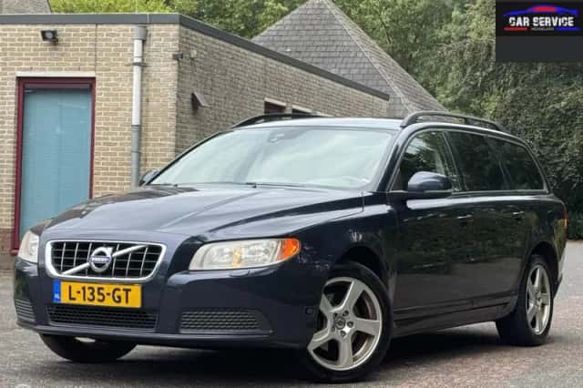Volvo V70 (2011) thumbnail 1