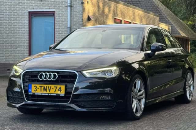 Audi A3 (2014) thumbnail 5
