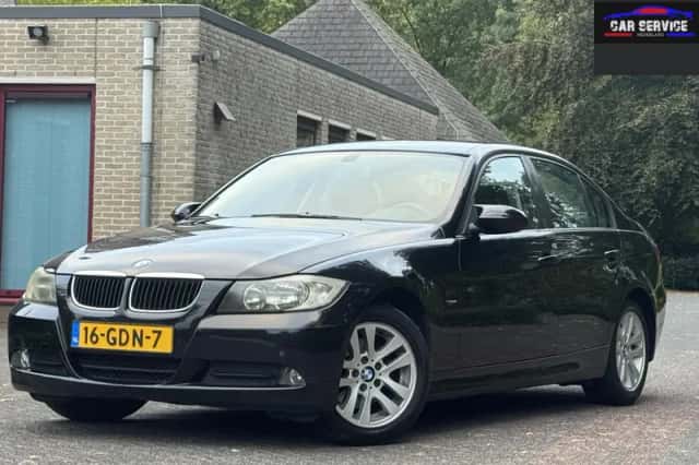 BMW 3-Serie (2008) thumbnail 1