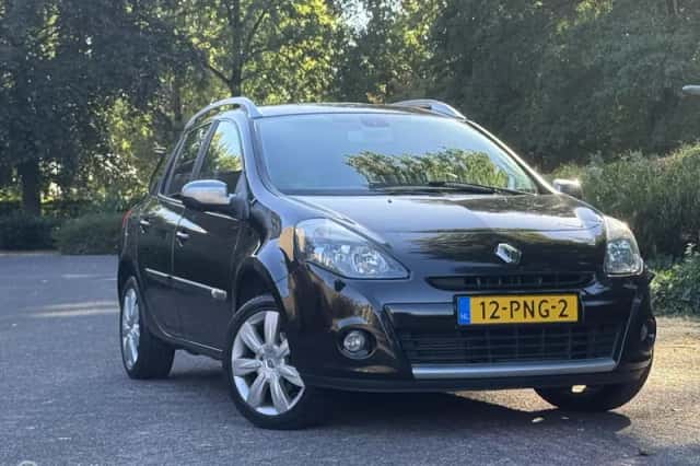 Renault Clio (2011) thumbnail 2
