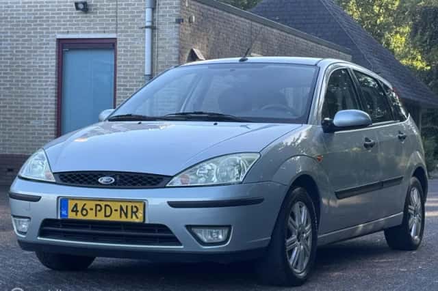 Ford Focus (2004) thumbnail 5