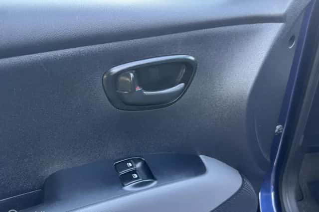 Hyundai i10 (2009) thumbnail 6