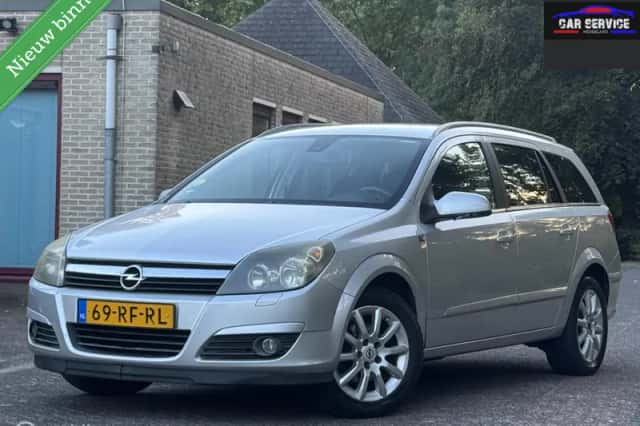 Opel Astra (2005) thumbnail 1