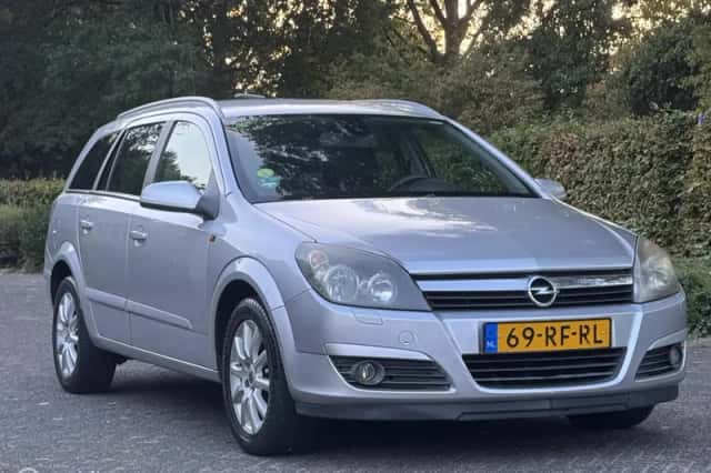 Opel Astra (2005) thumbnail 4