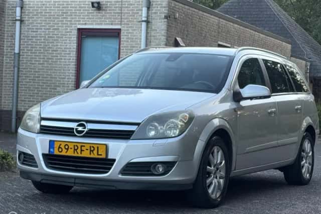 Opel Astra (2005) thumbnail 5