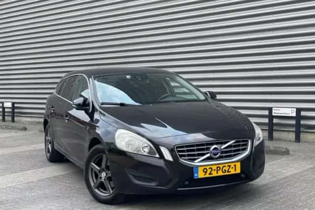 Volvo V60 (2011) thumbnail 1