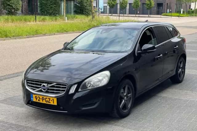 Volvo V60 (2011) thumbnail 4