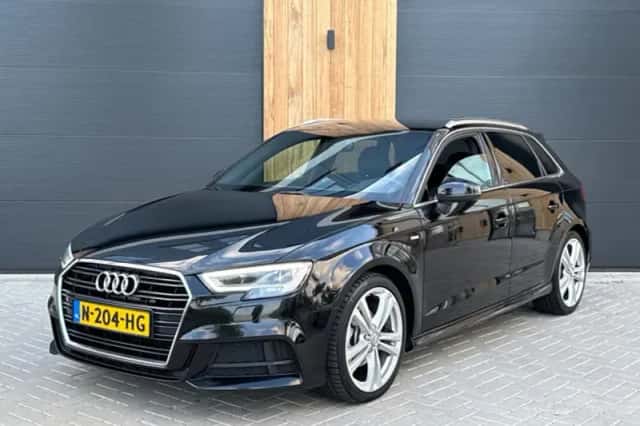 Audi A3 (2016) thumbnail 4