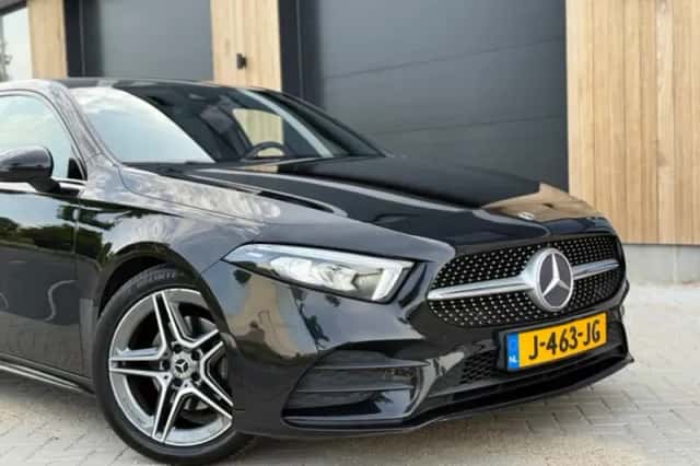 Mercedes-Benz A-Klasse (2018) thumbnail 2