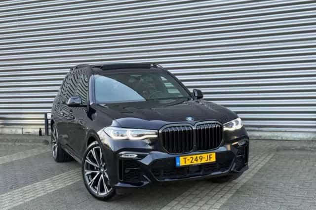 BMW X7 (2021) thumbnail 1