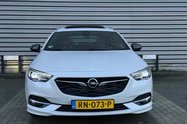 Opel Insignia (2018) thumbnail 3