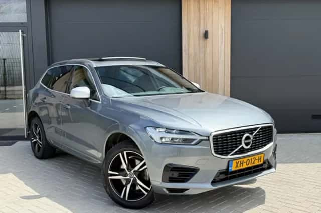 Volvo XC60 (2018) thumbnail 1
