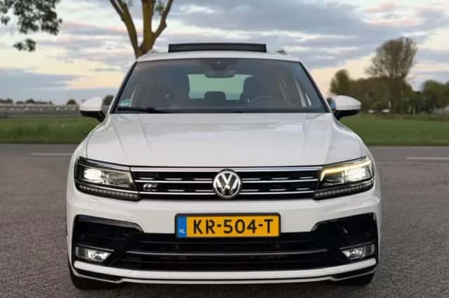Volkswagen Tiguan (2016) thumbnail 3