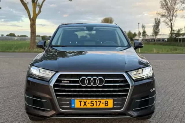 Audi Q7 (2016) thumbnail 4