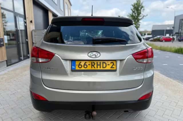 Hyundai ix35 (2011) thumbnail 5