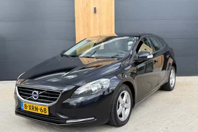 Volvo V40 (2014) thumbnail 4