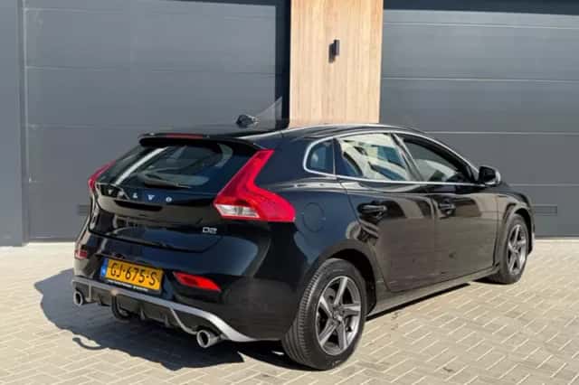 Volvo V40 (2015) thumbnail 5
