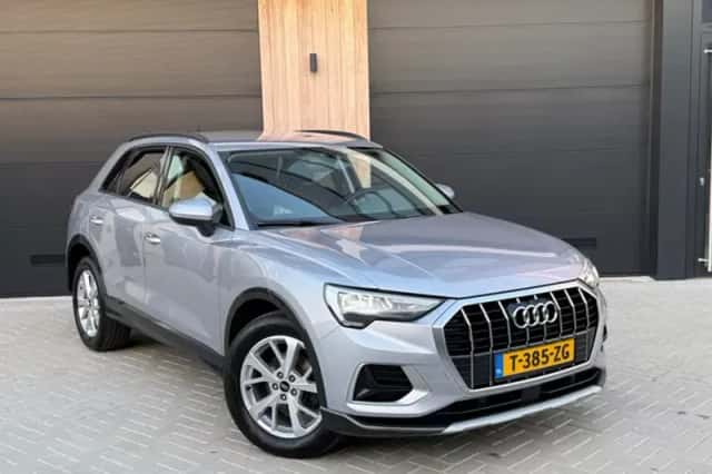 Audi Q3 (2022) thumbnail 1