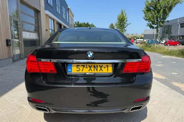 BMW 7-Serie (2012) thumbnail 5