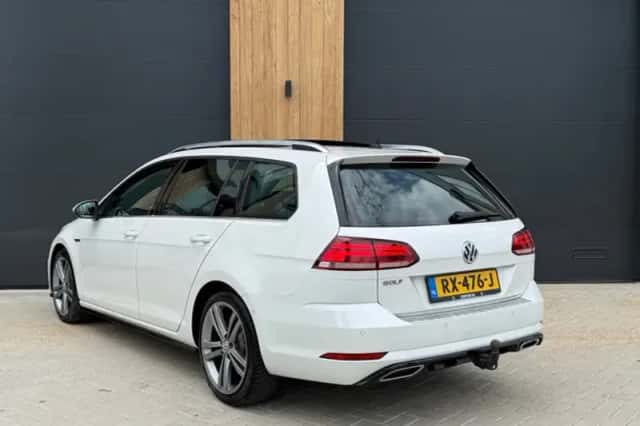 Volkswagen Golf (2018) thumbnail 6