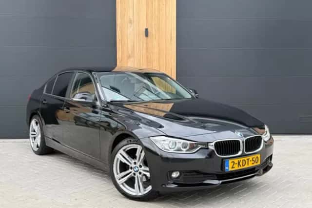 BMW 3-Serie (2013) thumbnail 1
