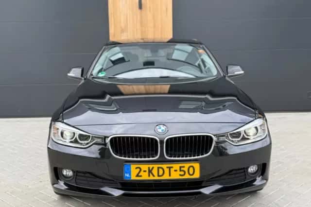 BMW 3-Serie (2013) thumbnail 2