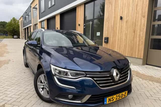 Renault Talisman (2017) thumbnail 1