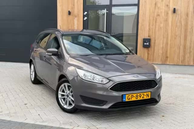 Ford Focus (2015) thumbnail 1