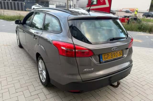 Ford Focus (2015) thumbnail 4