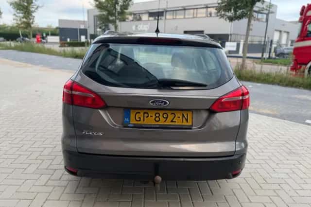 Ford Focus (2015) thumbnail 5