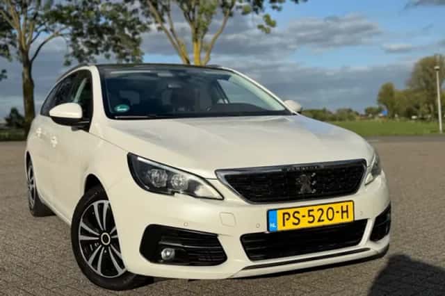 Peugeot 308 (2017) thumbnail 2