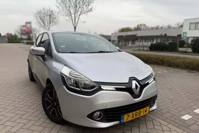 Renault Clio (2013) thumbnail 1