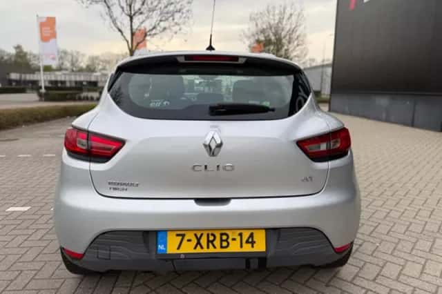 Renault Clio (2013) thumbnail 6
