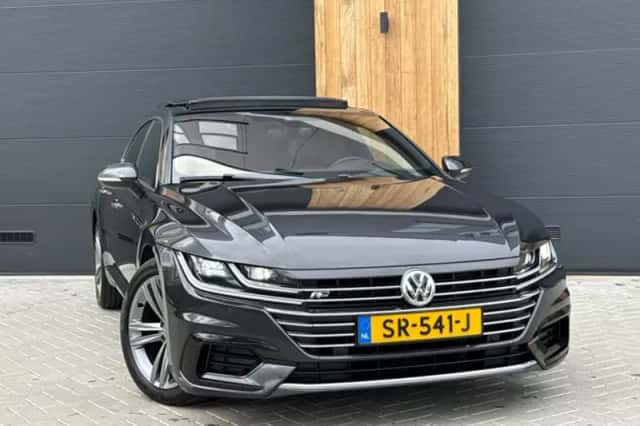 Volkswagen Arteon (2018) thumbnail 2
