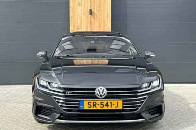 Volkswagen Arteon (2018) thumbnail 3