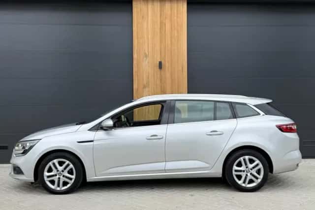 Renault Mégane (2018) thumbnail 5