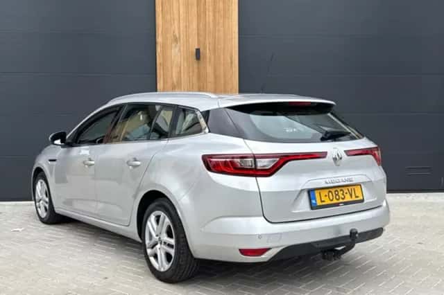 Renault Mégane (2018) thumbnail 6