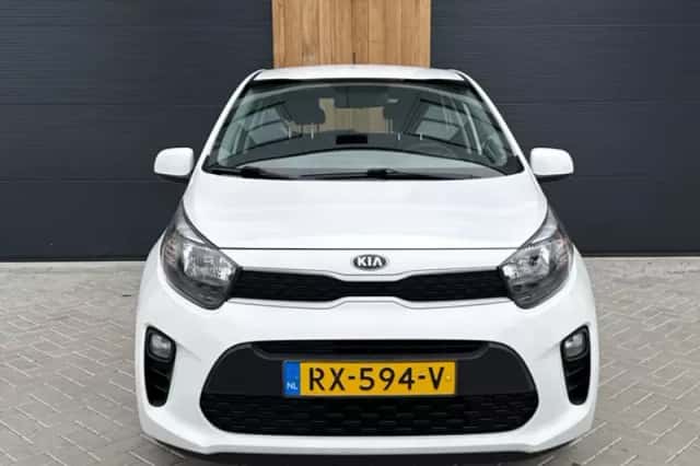 Kia Picanto (2018) thumbnail 3