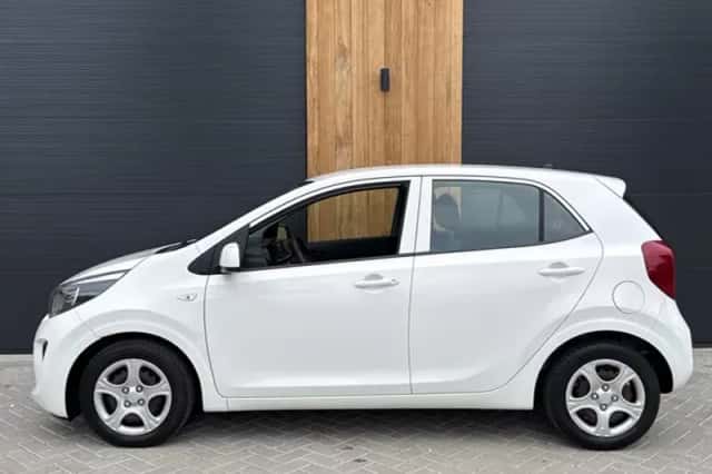 Kia Picanto (2018) thumbnail 5