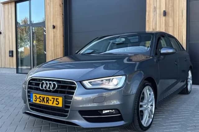 Audi A3 (2013) thumbnail 5