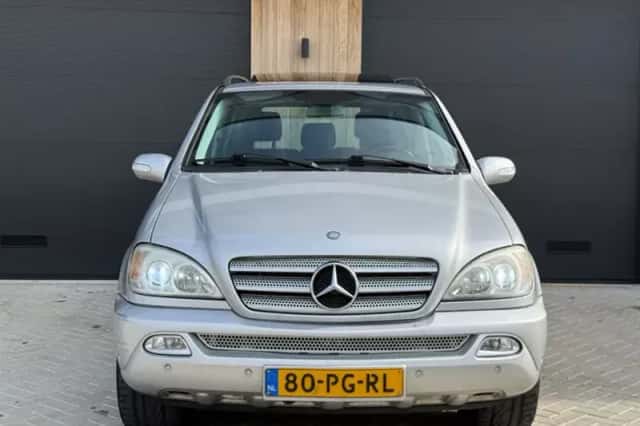 Mercedes-Benz M-Klasse (2004) thumbnail 4