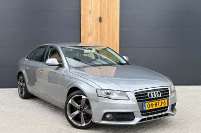 Audi A4 (2009) thumbnail 1