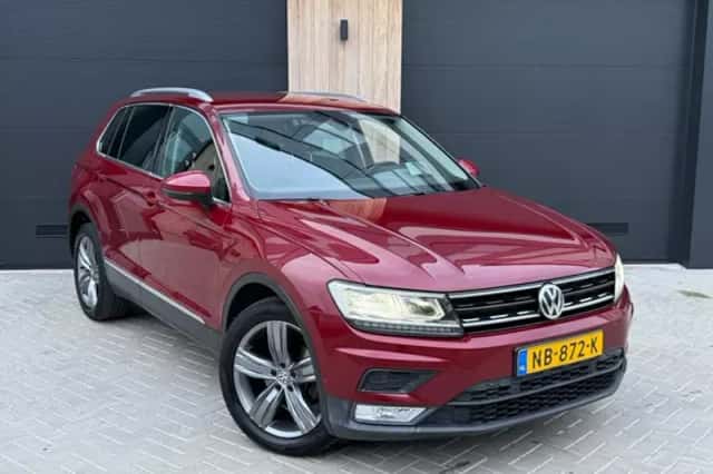 Volkswagen Tiguan (2017) thumbnail 1