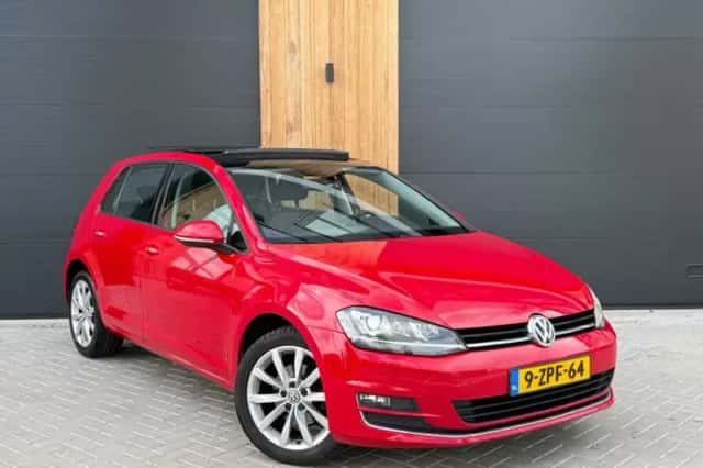 Volkswagen Golf (2015) thumbnail 1