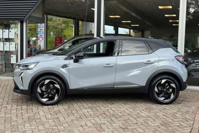 Renault Captur (2024) thumbnail 4