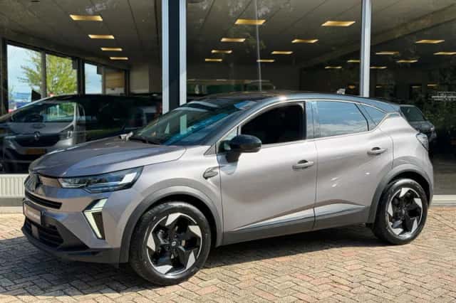 Renault Captur (2025) thumbnail 3