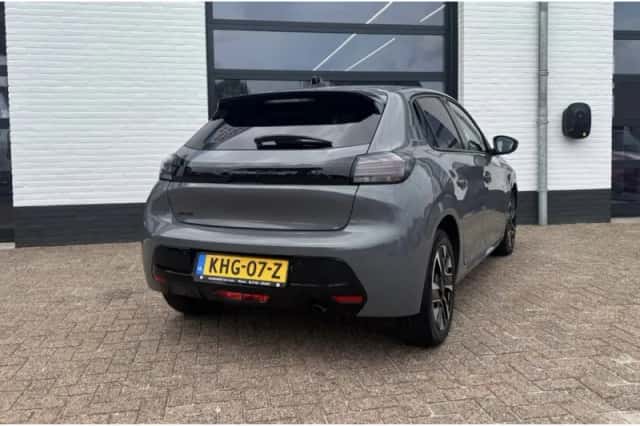 Peugeot 208 (2025) thumbnail 2