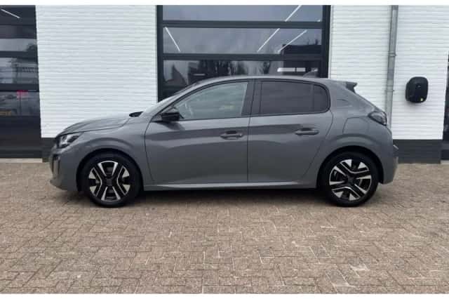 Peugeot 208 (2025) thumbnail 3