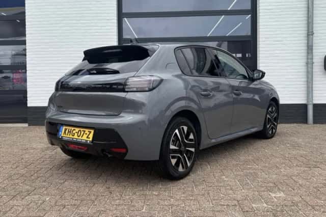 Peugeot 208 (2025) thumbnail 6