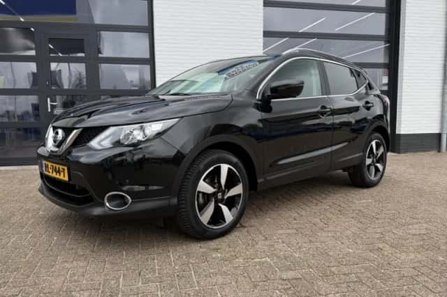 Nissan Qashqai (2017) thumbnail 1
